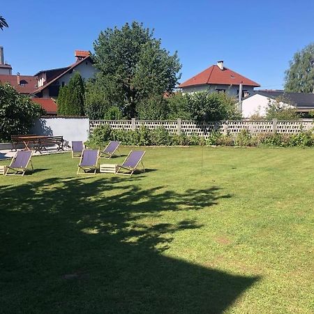 Huge Bbq Garden, Spacious Flat, Ac, Free Parking 4 Ljubljana Bagian luar foto